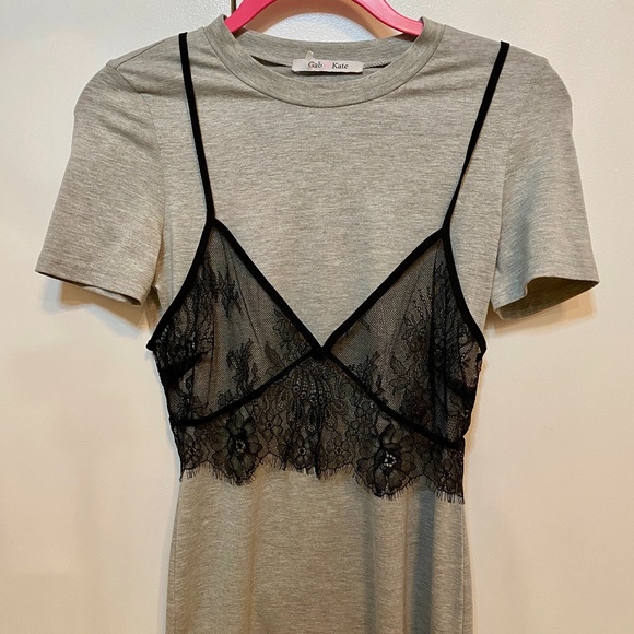 Dresses - Picture 1 of 6